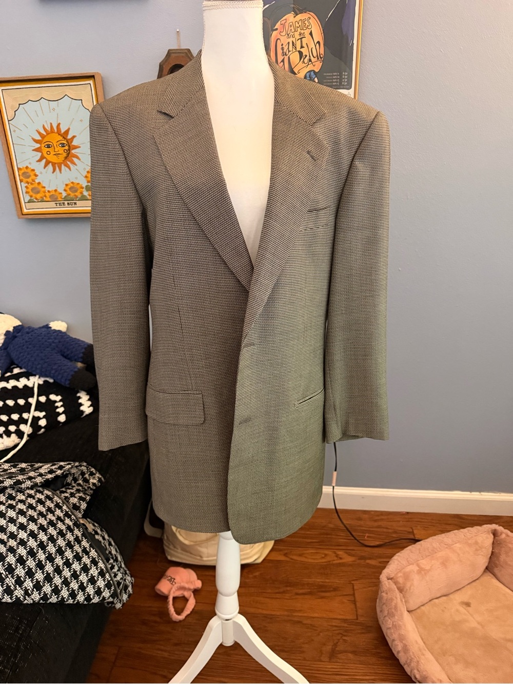 Neiman Marcus Gray Houndstooth Sport Coat